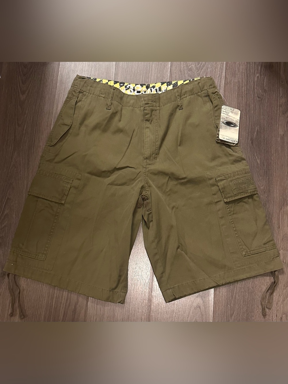 NWT Vintage 2002 Oakley Software Cargo Shorts